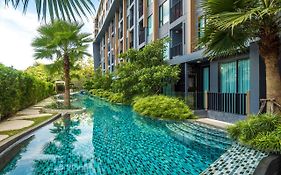 Apartment At Aristo Surin By Lofty